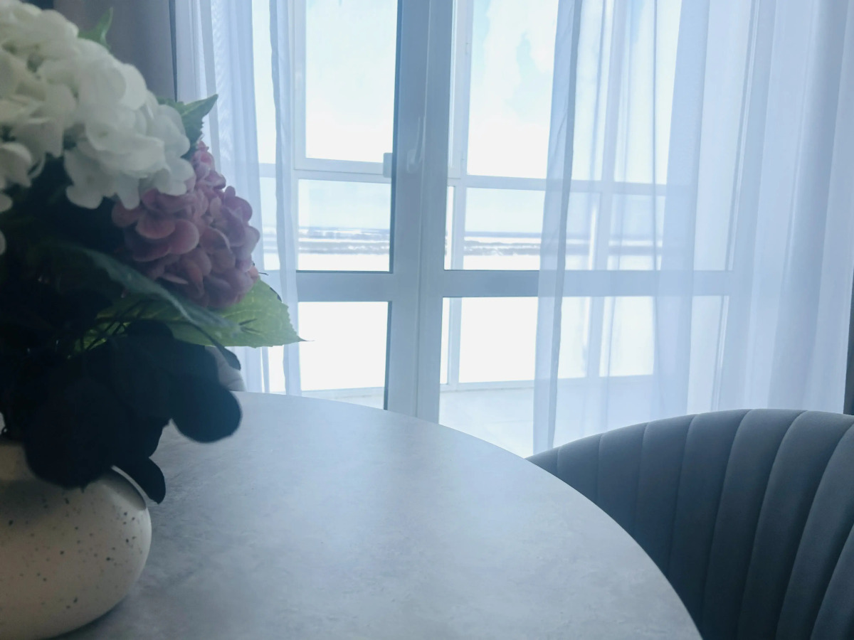 Шикарная Квартира с Видом на Реку и Город