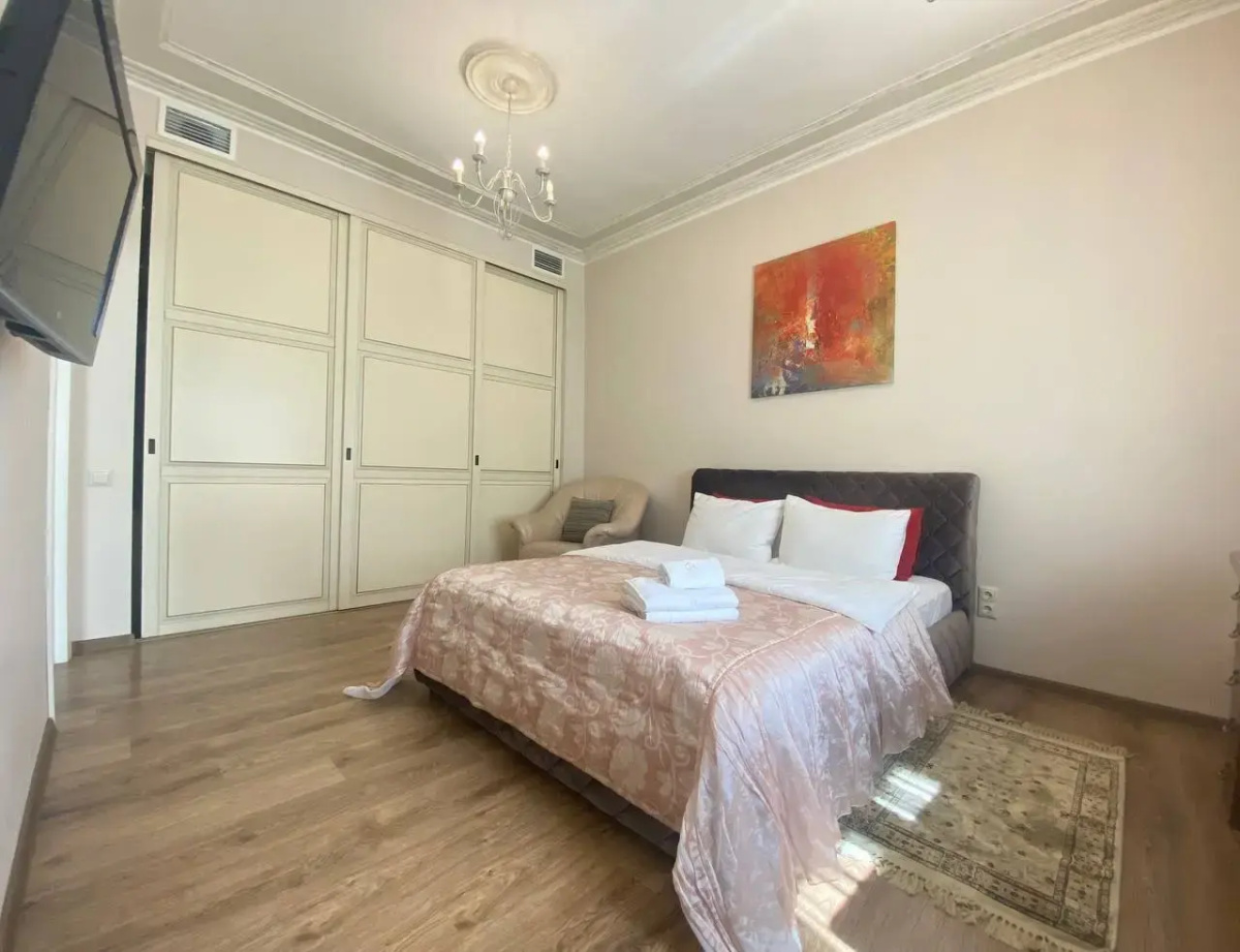 Апартаменты 4-комнатные HomeApart пр-т Независимости, 23