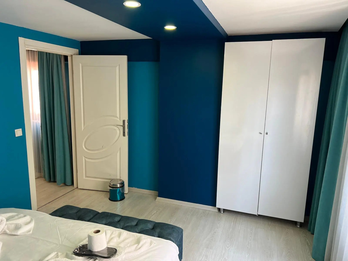 Отель Moon Blue