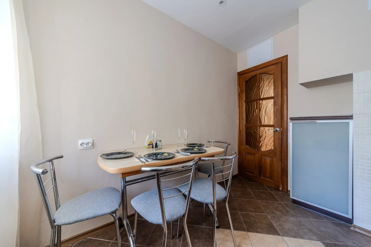 Квартира на улице Мележа 4