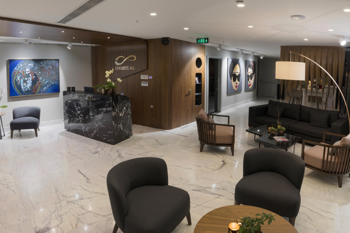 Endless Art Hotel