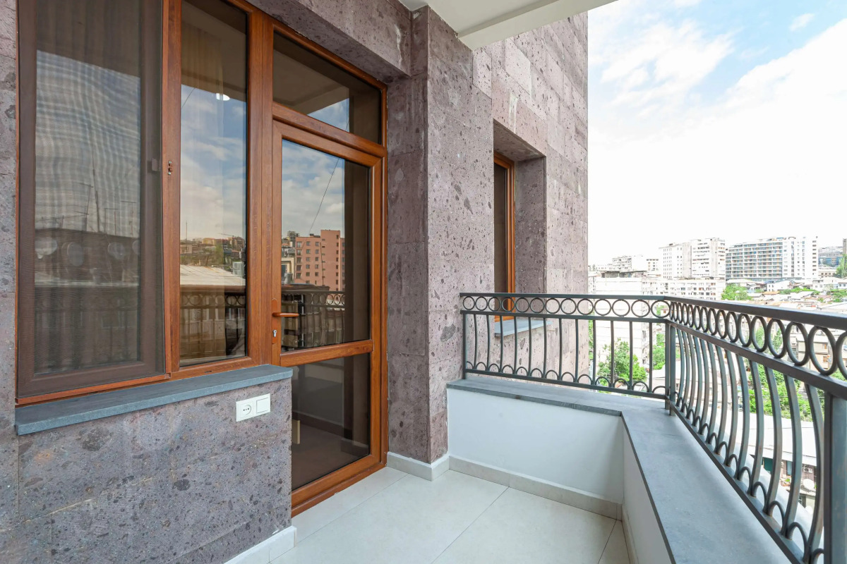 Апартаменты on Mashtots avenue 33/1-51