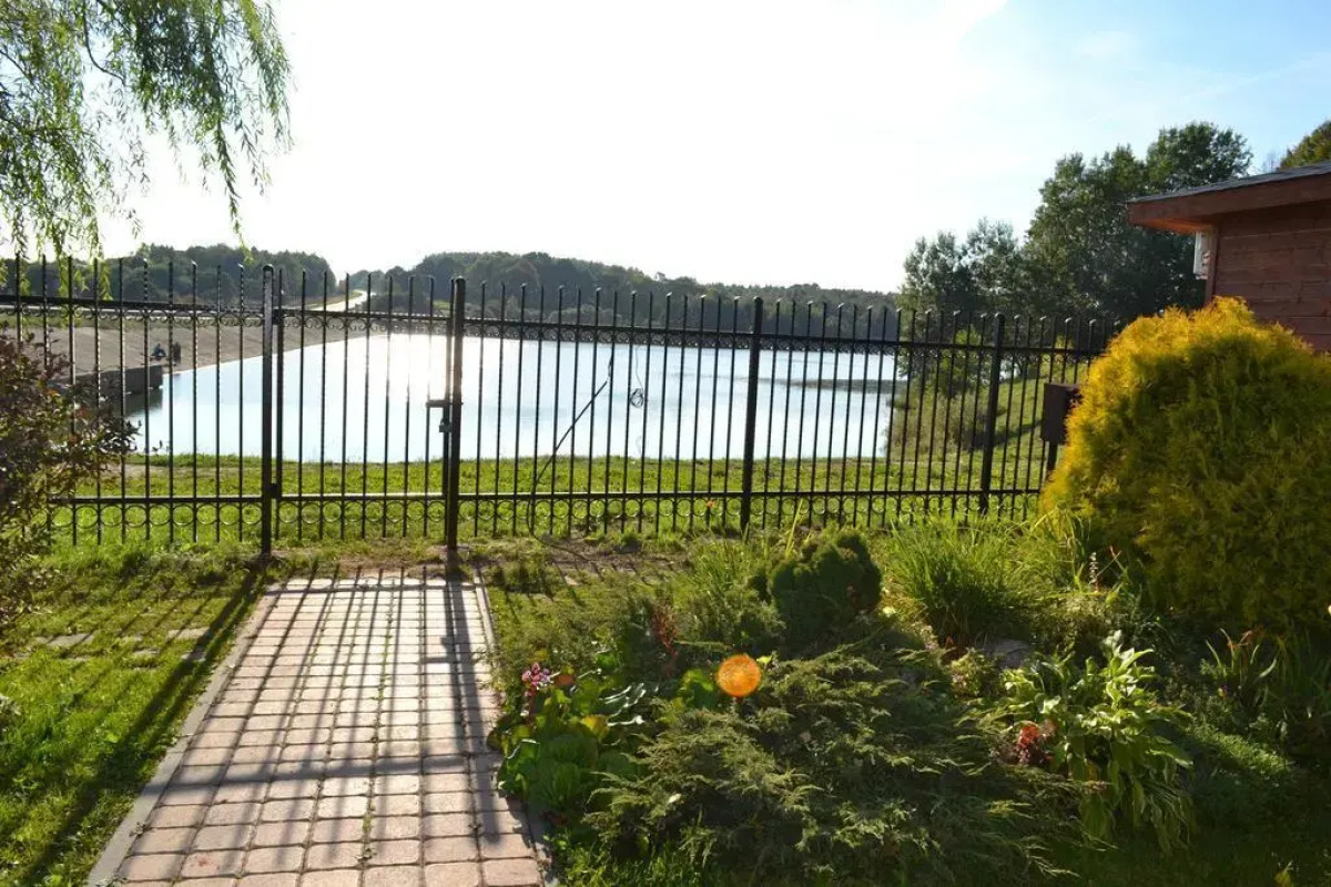 Отель Птичь