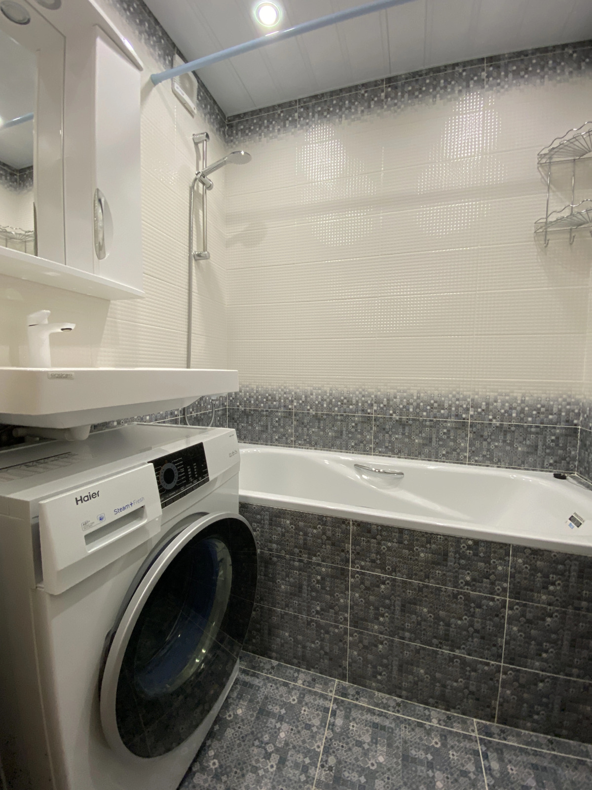 Квартира Уютная квартира с камином и лоджией на Ветеранов