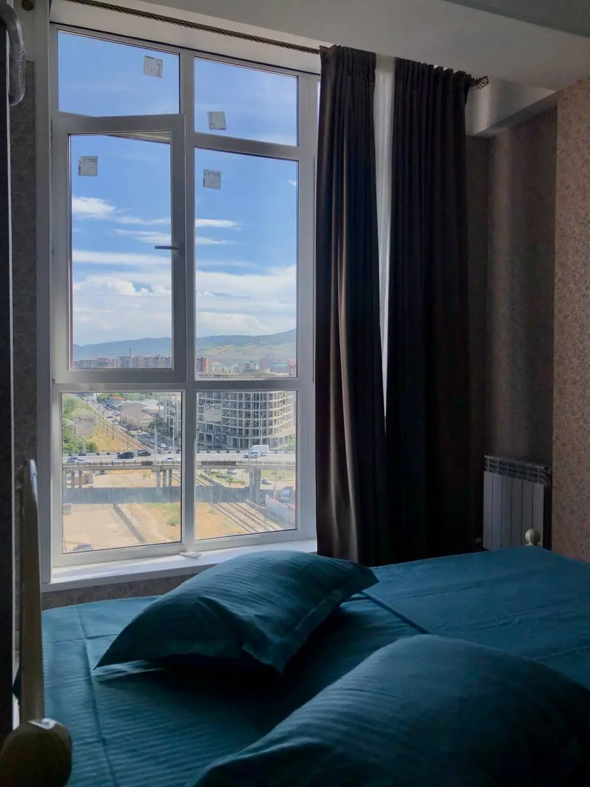 Апартаменты С Видом на Горы и Город