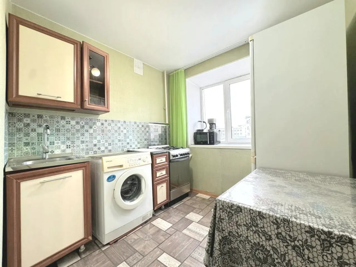 Квартира однокомнатная в центре на Островского рядом с МВД и ГорСадом