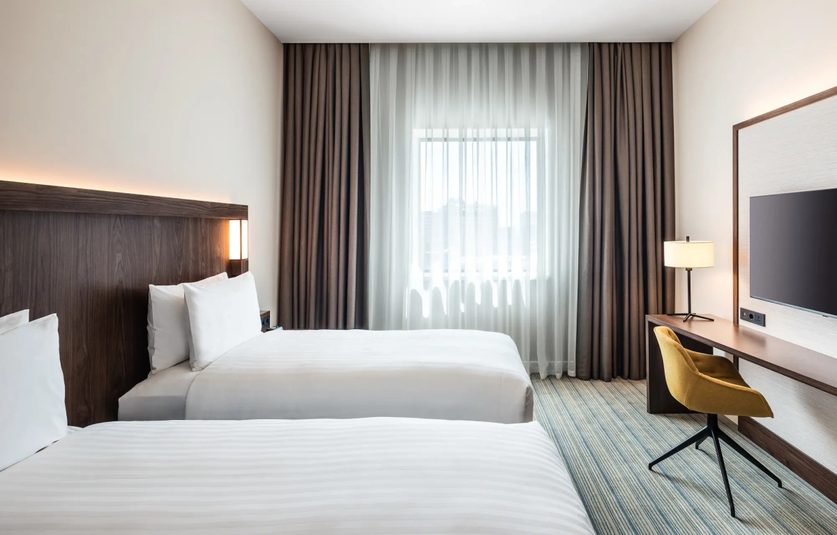 Отель Courtyard by Marriott Baku
