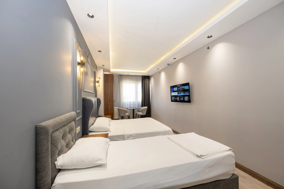 Отель Comfort Suites