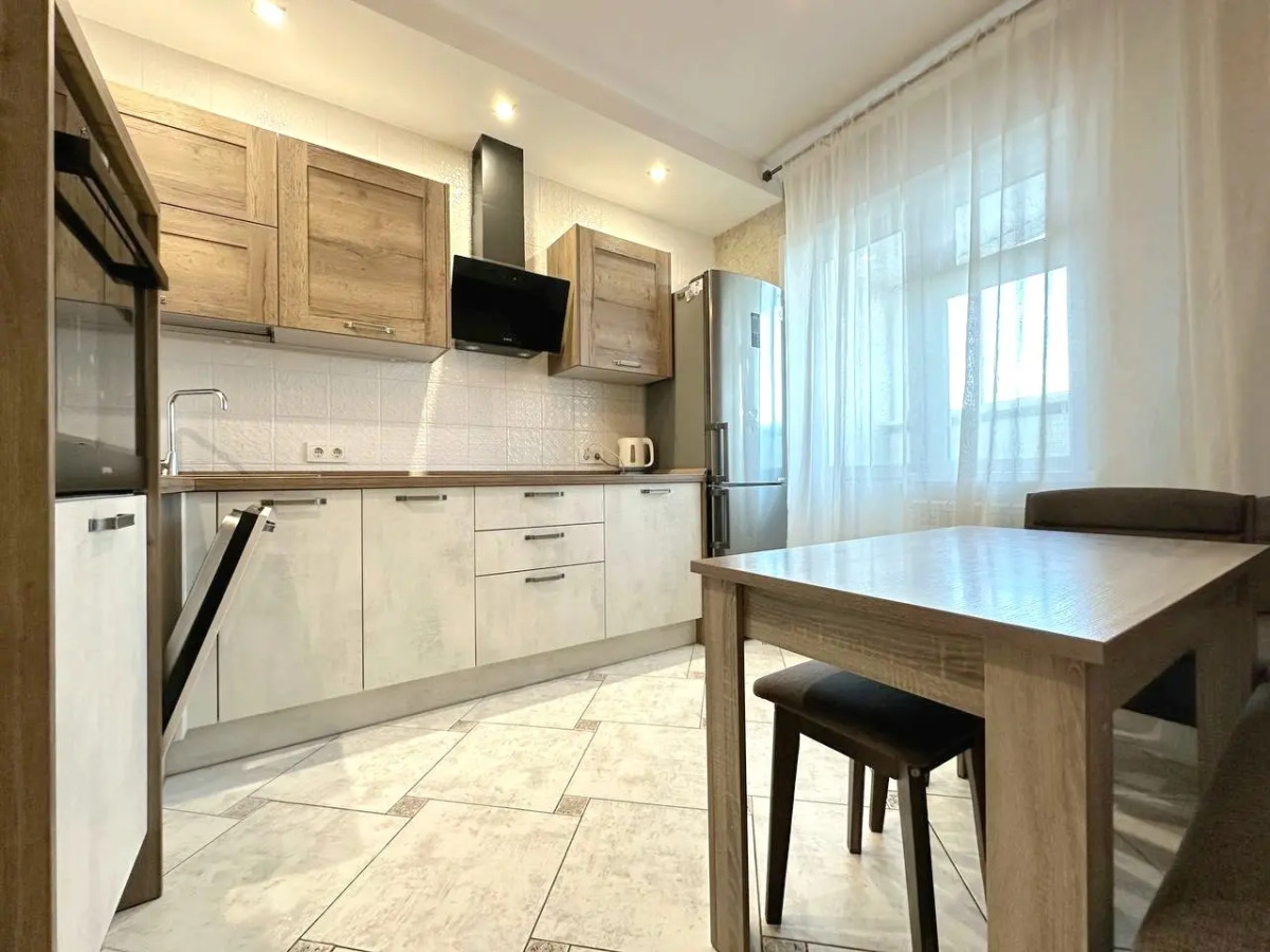 Квартира Двухкомнатная с балконом на Притомском