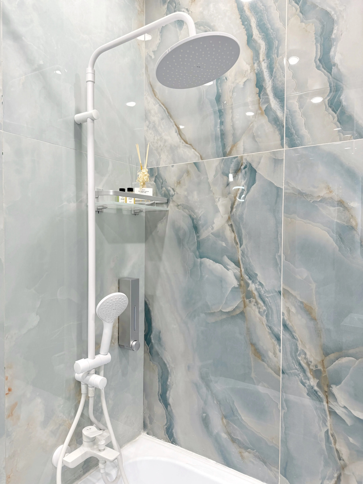 Квартира Konstantinov Apartments Обская 46
