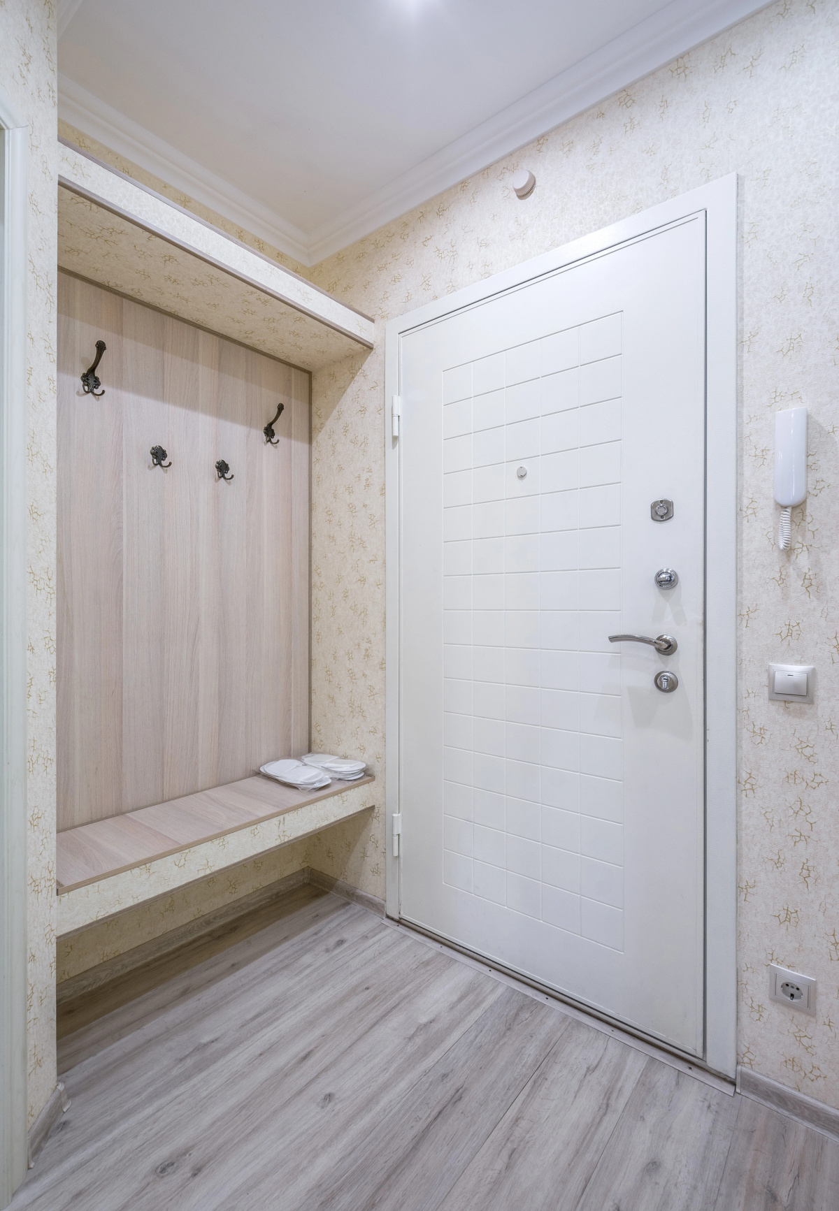 Apartments Bolshoi by Roomers 3