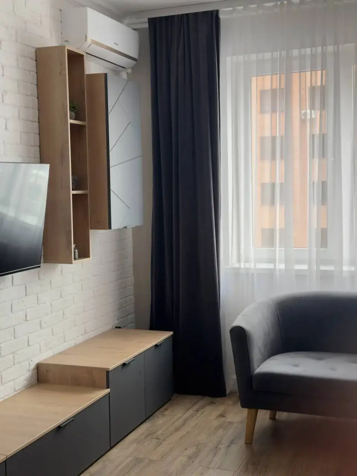 Квартира Студия на Братьев Темировых 69/4