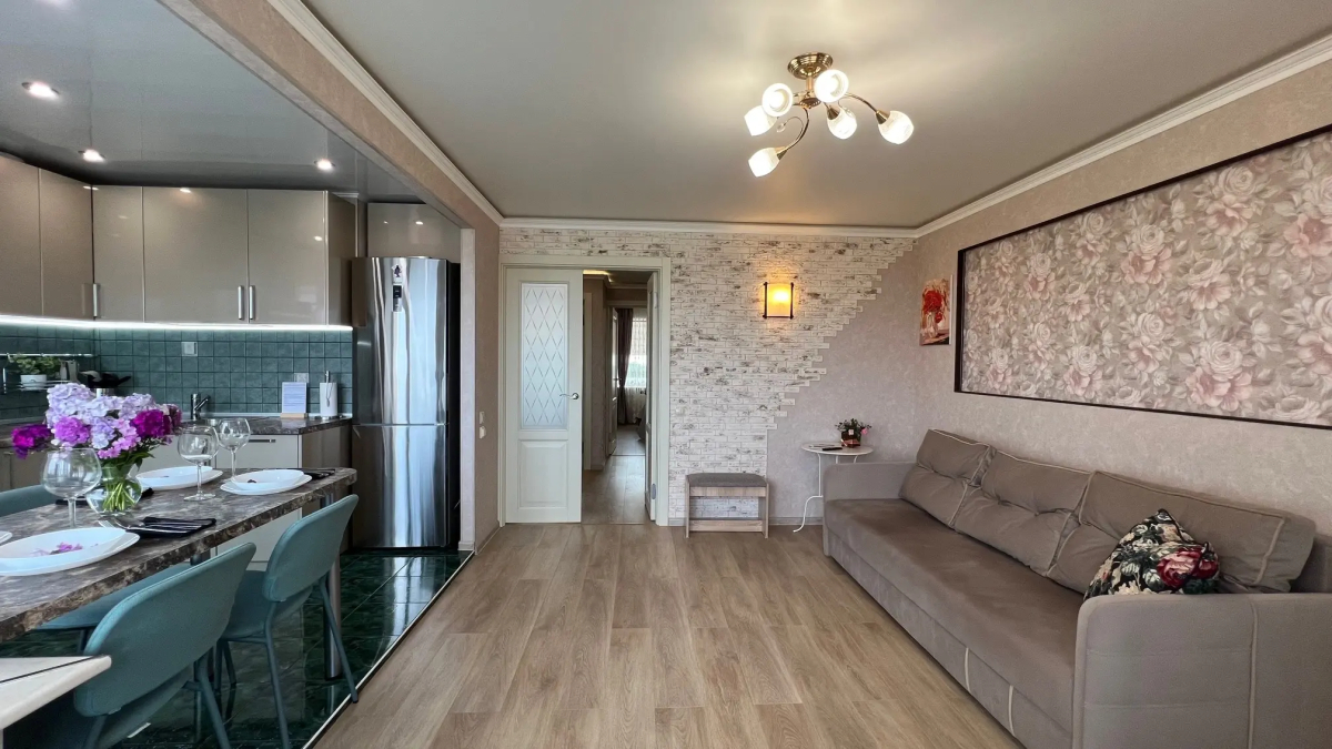 Квартира на набережной с видом на залив