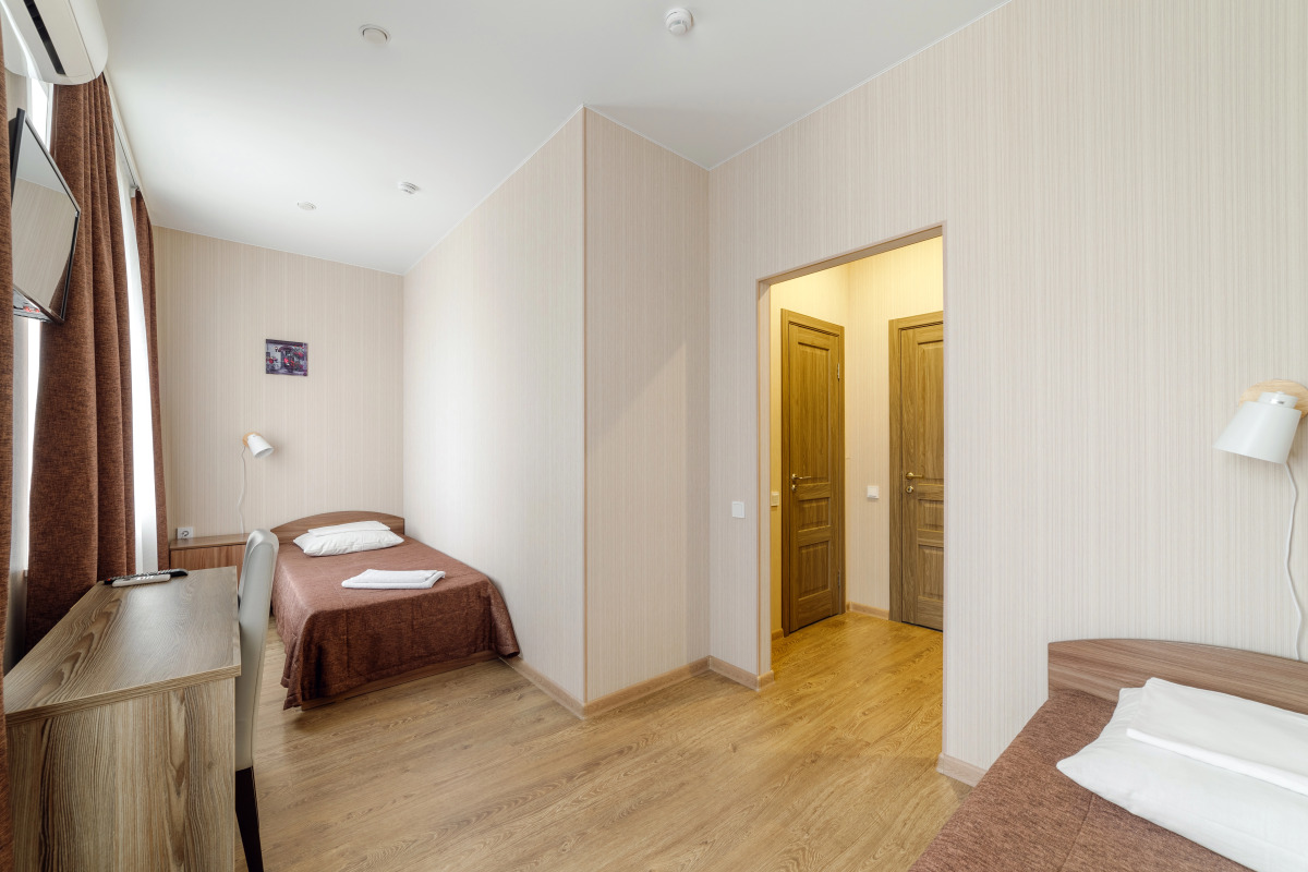 Отель Платон