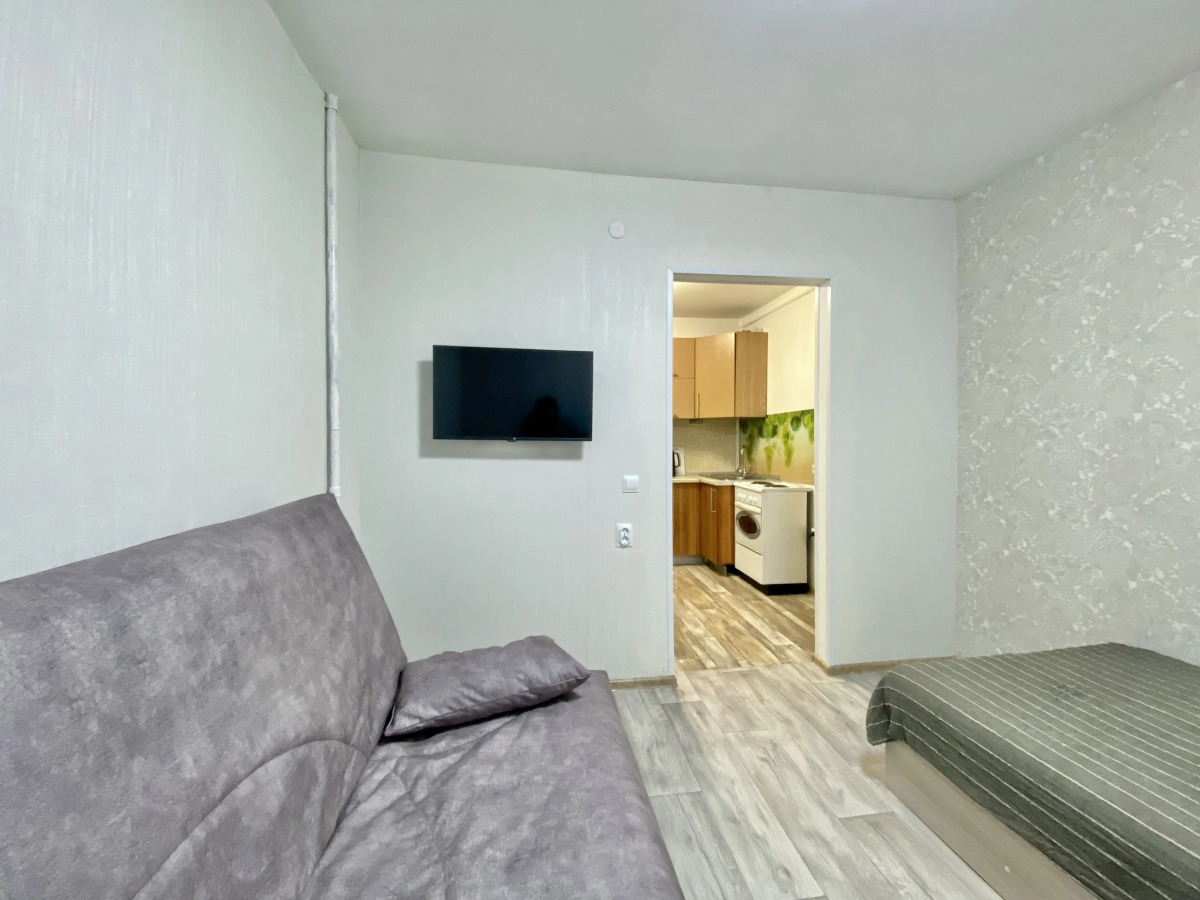 на Енисейской