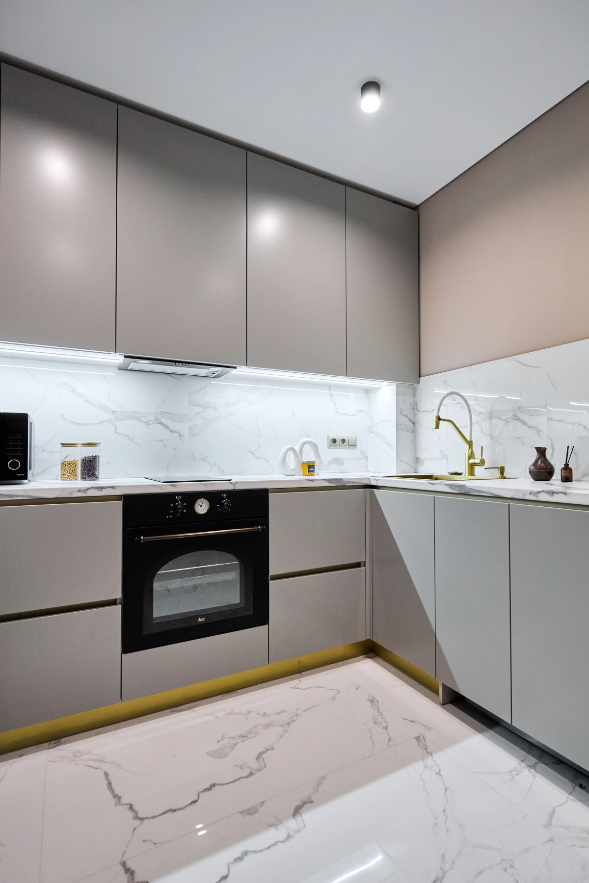 Квартира Просторная Возле Центральной Больницы