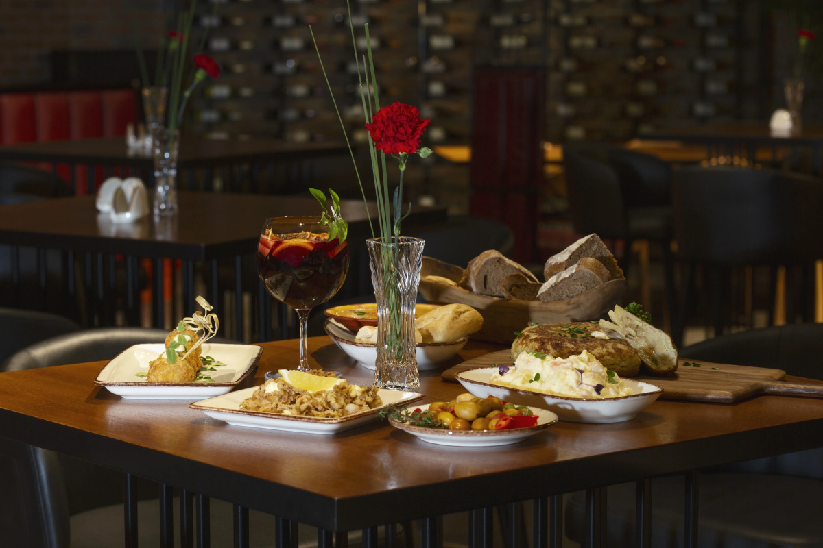 Отель Barceló Al Jaddaf