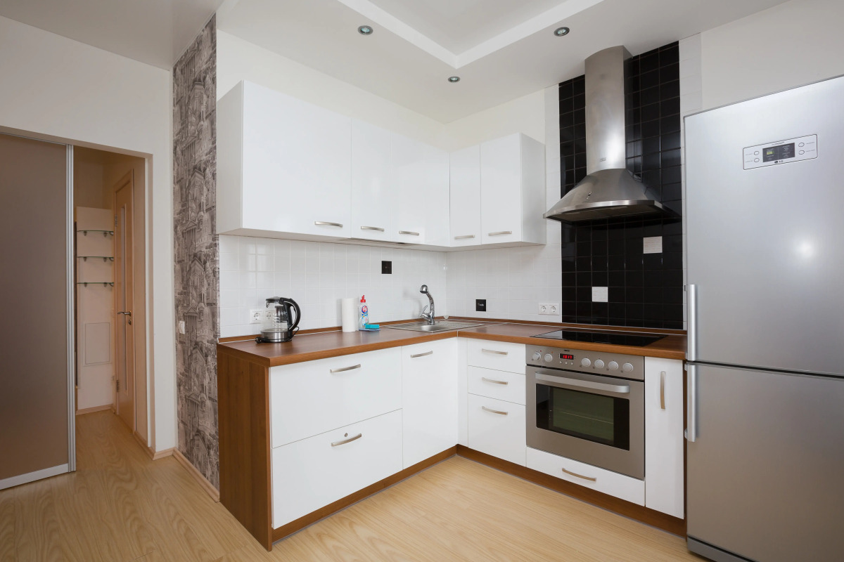 Апартаменты на Бажова 68