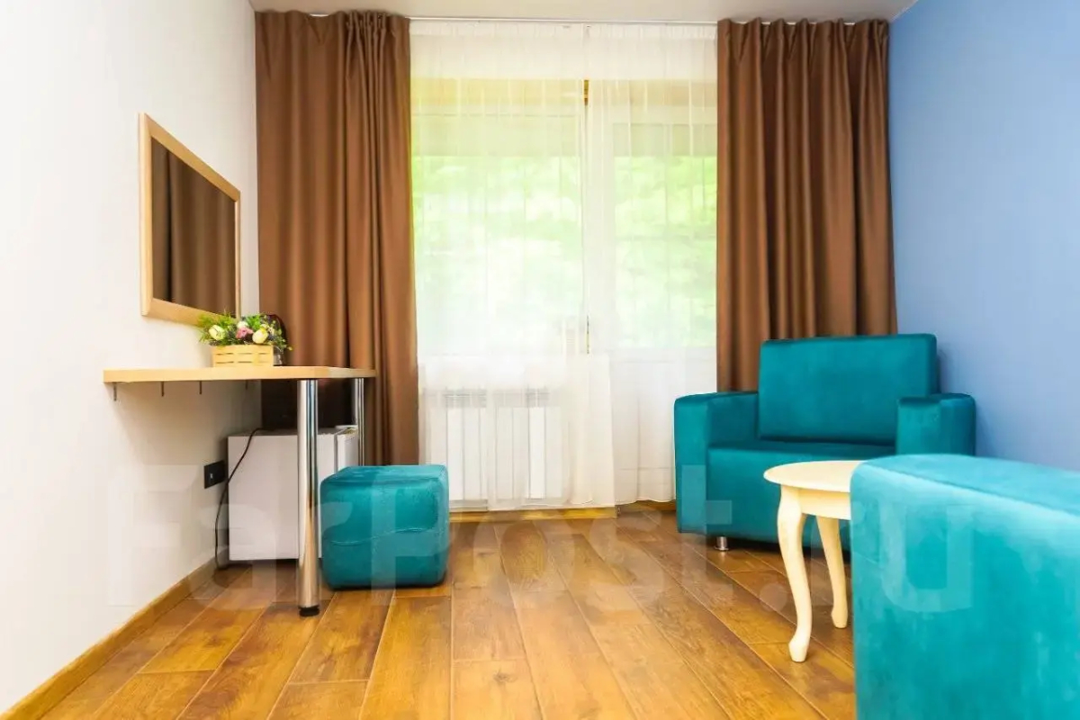 Отель Изумруд