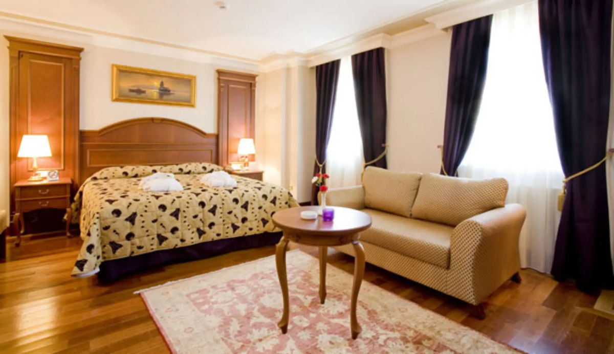 Отель Glk Premier Regency Suites & Spa