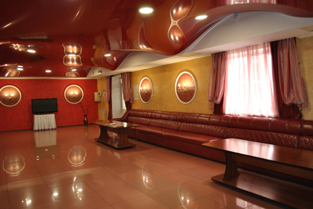 Отель Милана