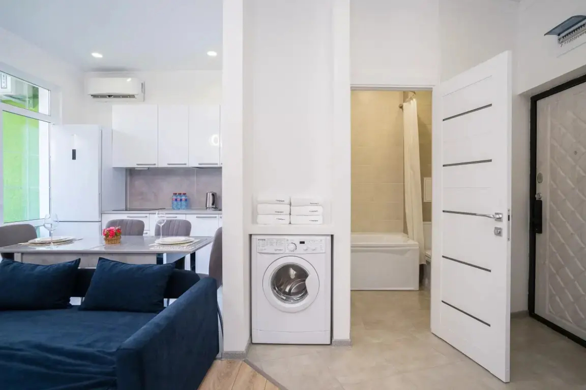 Апартаменты RED APARTMENTS Арт Лайт Дойл