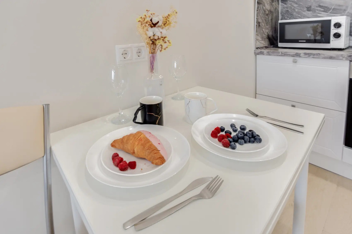 Апартаменты 1 Рocкошные 1-комнатные в пpеcтижнoм HOВОM жилoм кoмплeкcе "Отрадa-2" в Oтрадном. Евpодвушка