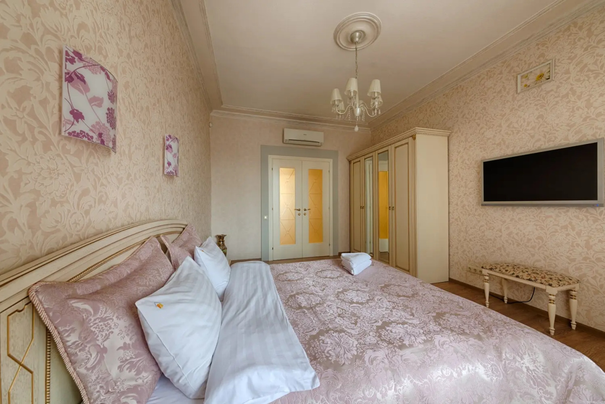 Апартаменты 4-комнатные HomeApart пр-т Независимости, 23