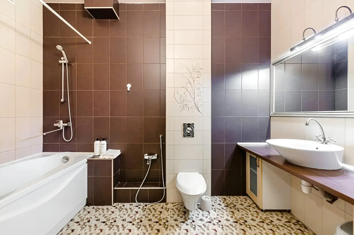 Квартира Двухкомнатная Классическая на Большой Красной 63