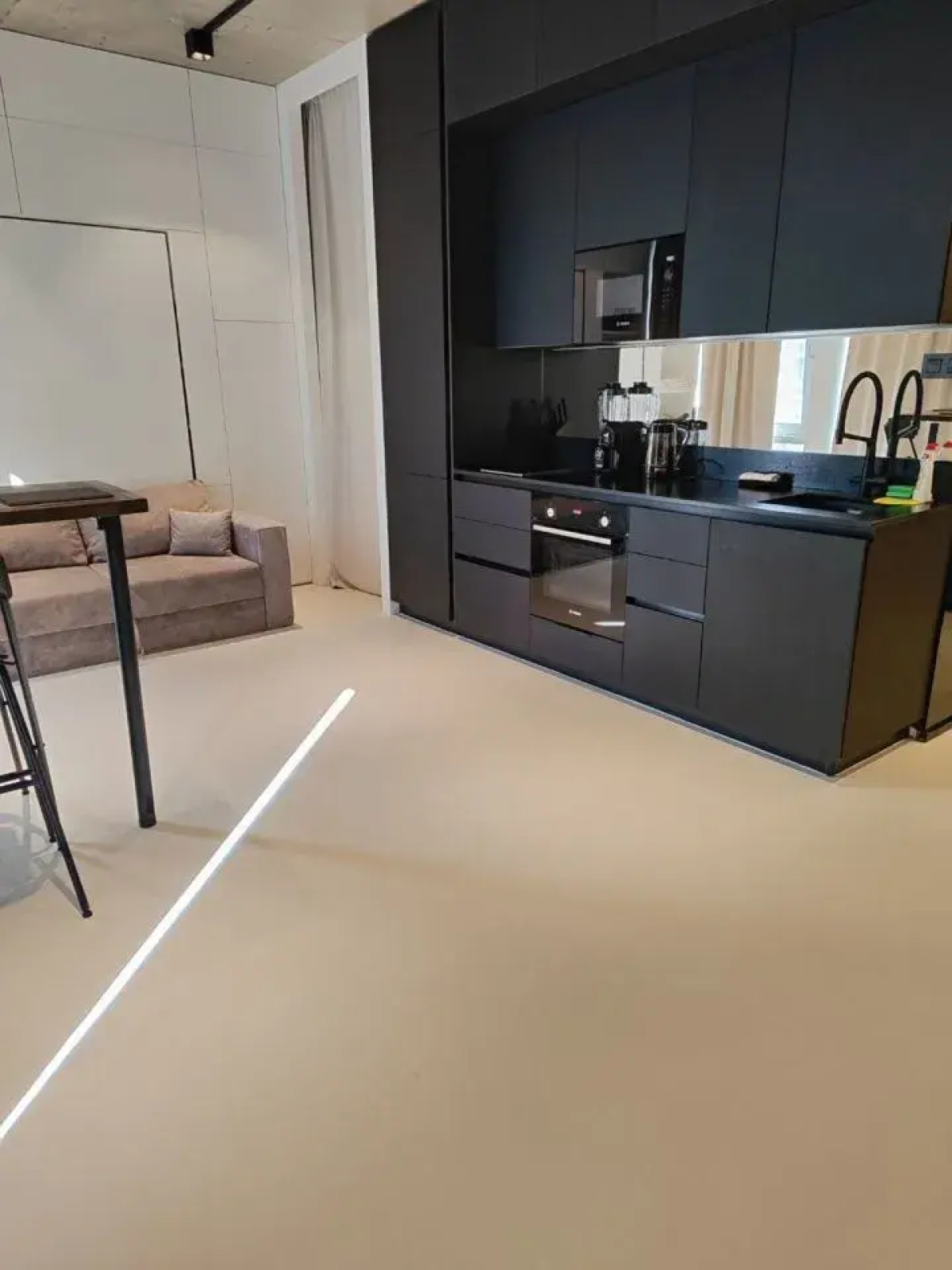 Апартаменты на Холодильном переулке 4