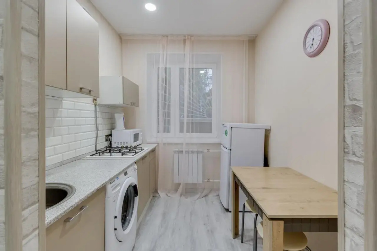 Апартаменты 60 лет Октября 16к4