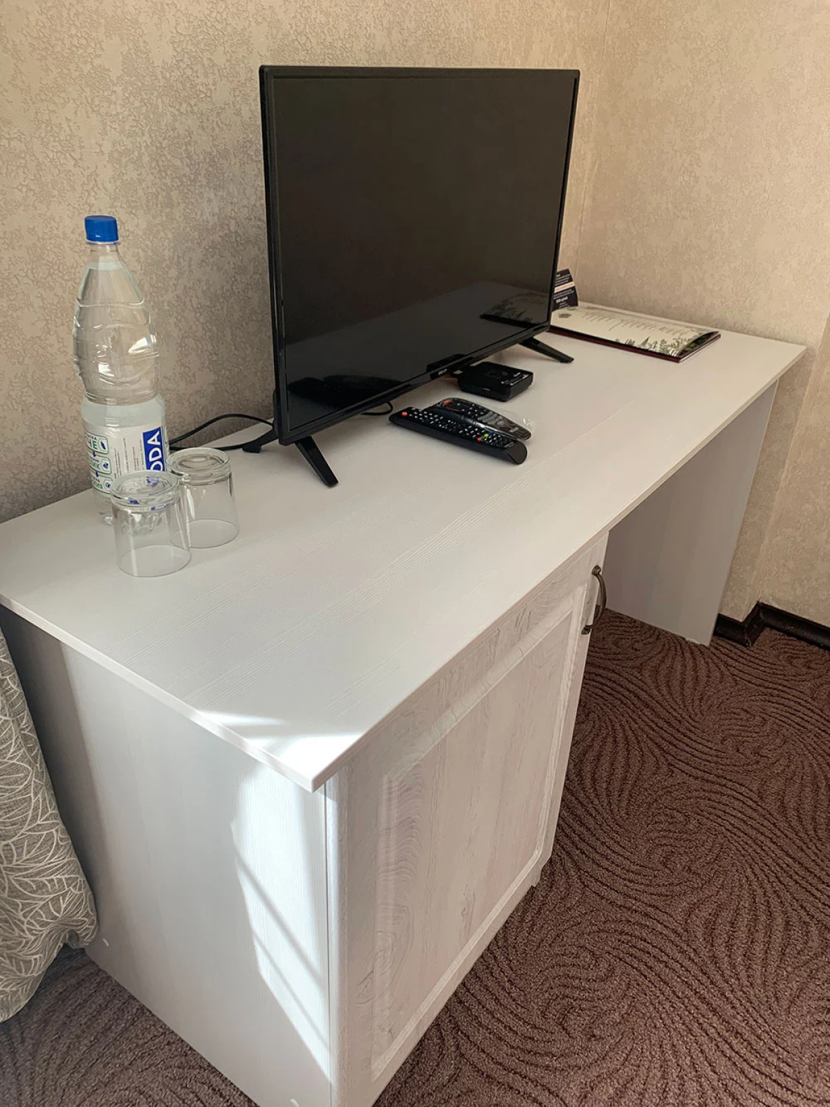 Отель Корона