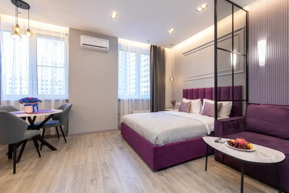 Апартаменты «Бордовый шик» в районе ВДНХ «Эстет Апарт»