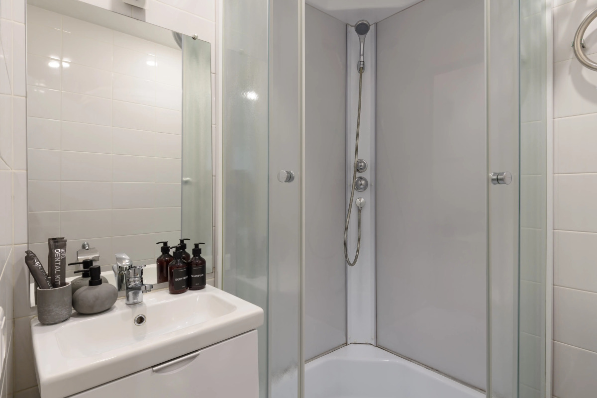 Апартаменты KrasLoft на Взлётной на 4 гостей