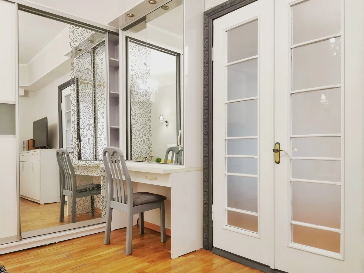 Апартаменты M.O.O.N. APARTMENTS Zenkova 86