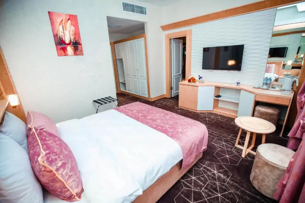 Отель Regal Inn Badamdar