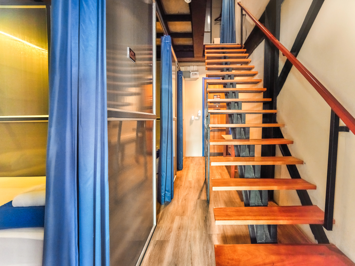 Отель Prince Theatre Heritage Stay