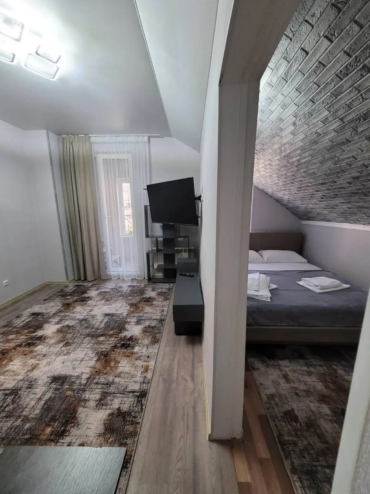 Апартаменты Двухуровневые апартаменты около музея ангелов