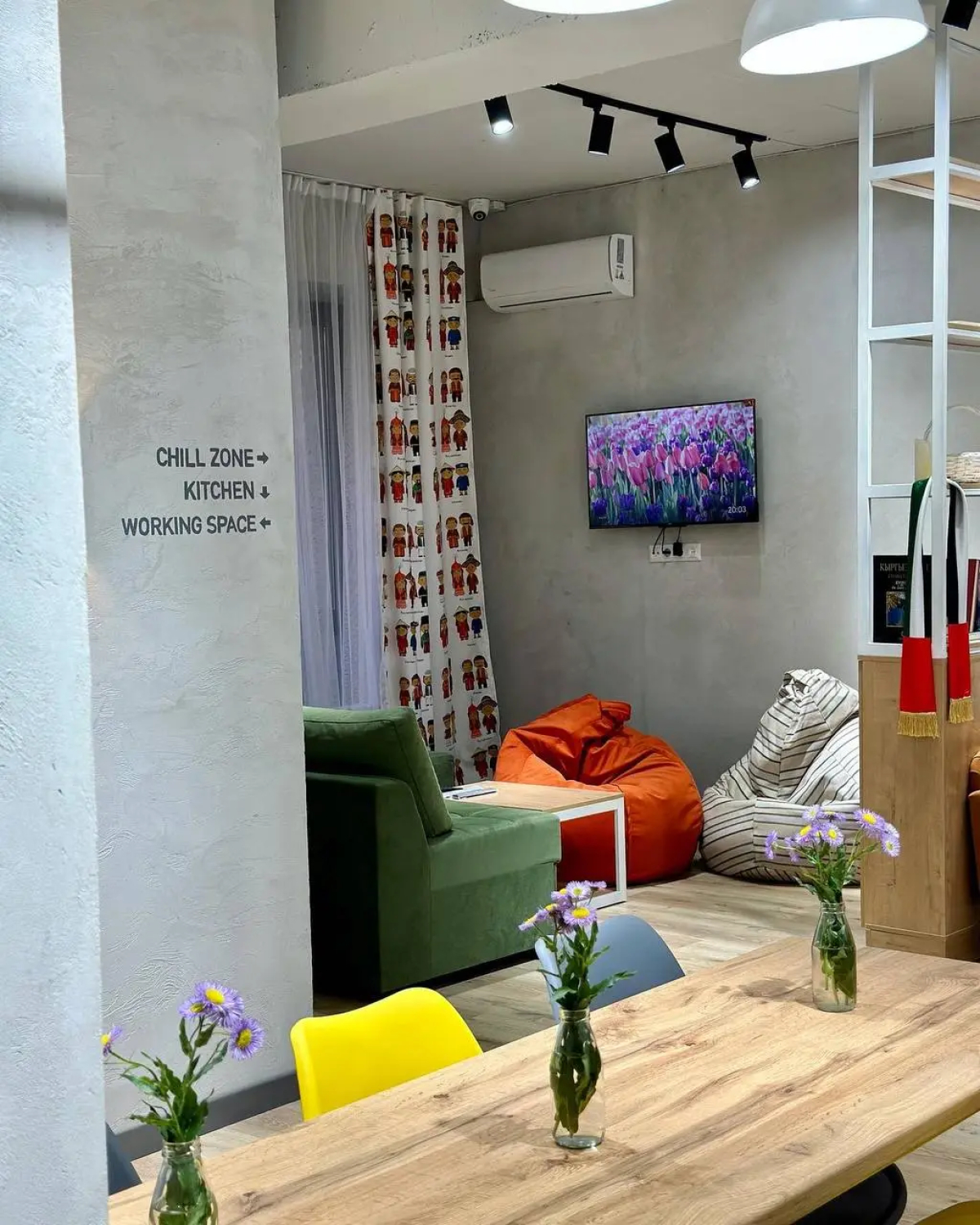 Хостел izzzi hostel Bishkek