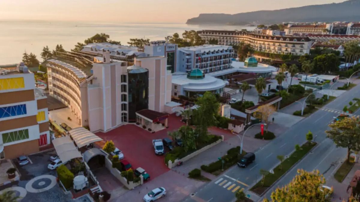 Lims Bona Dea Beach Hotel – All Inclusive