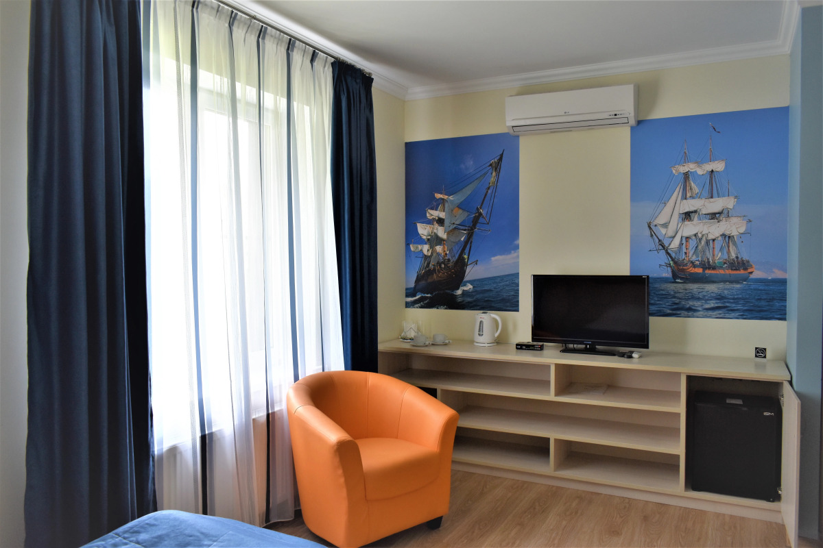 Отель Акварели Рус