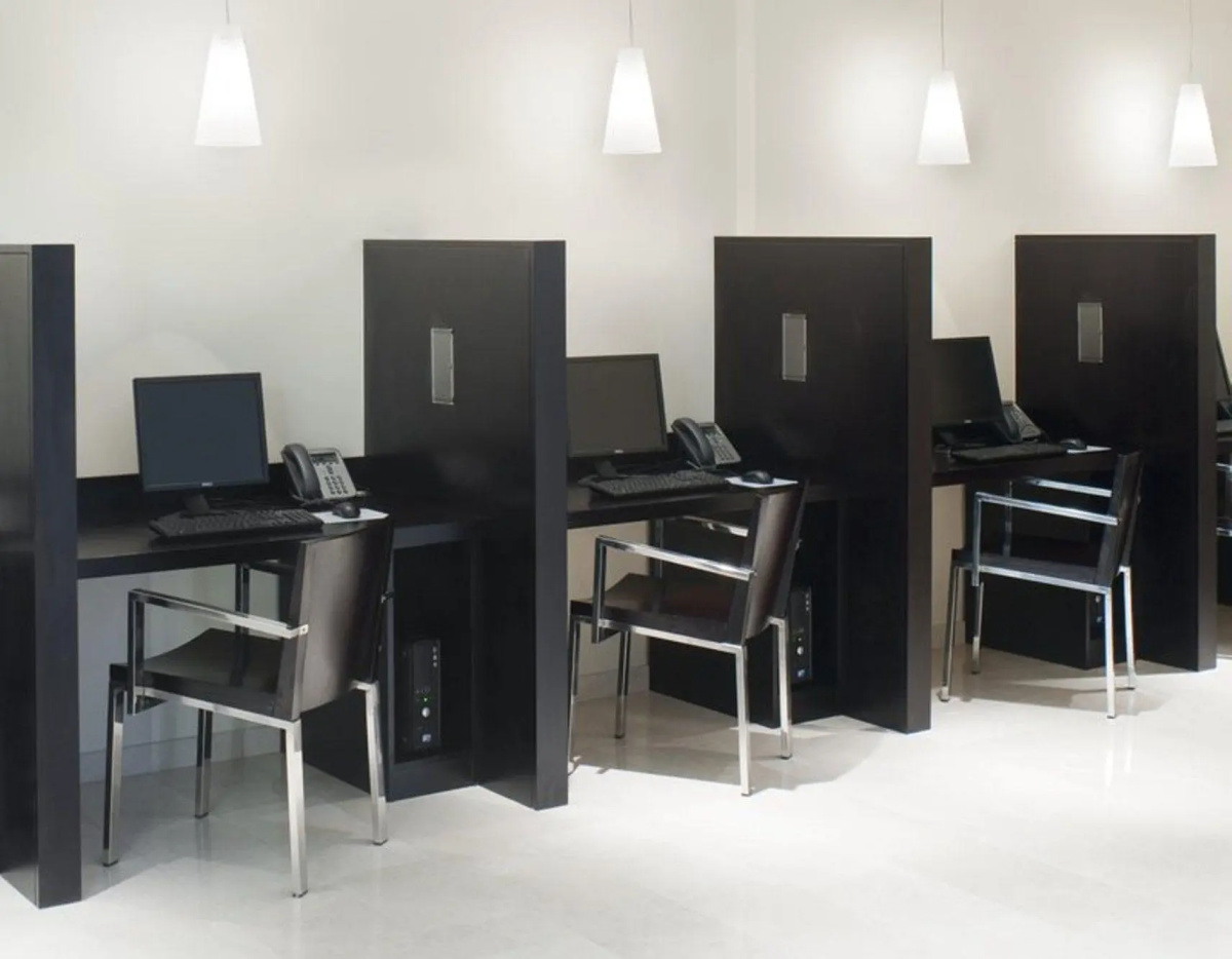 Holiday Inn Express Dubai Airport an IHG Hotel