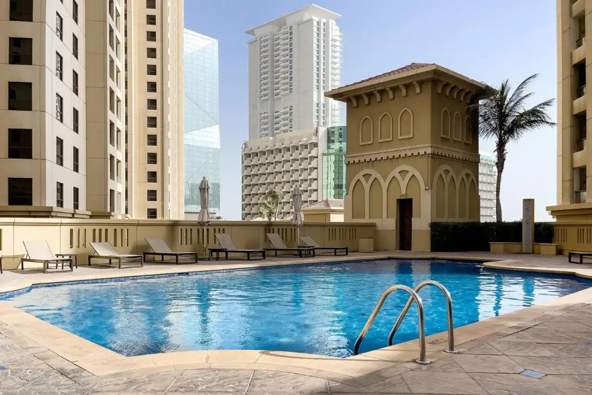Мини-отель Berloga Holiday Homes JBR