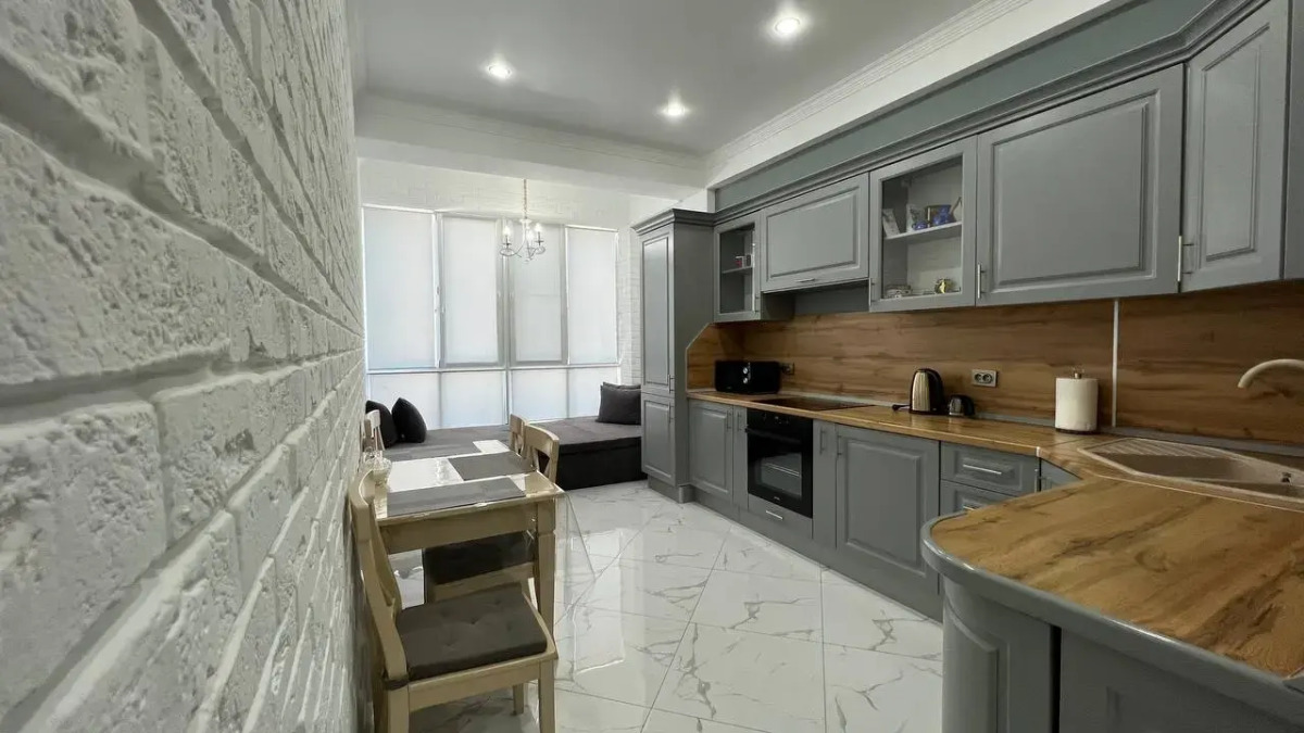 Апартаменты Sky City