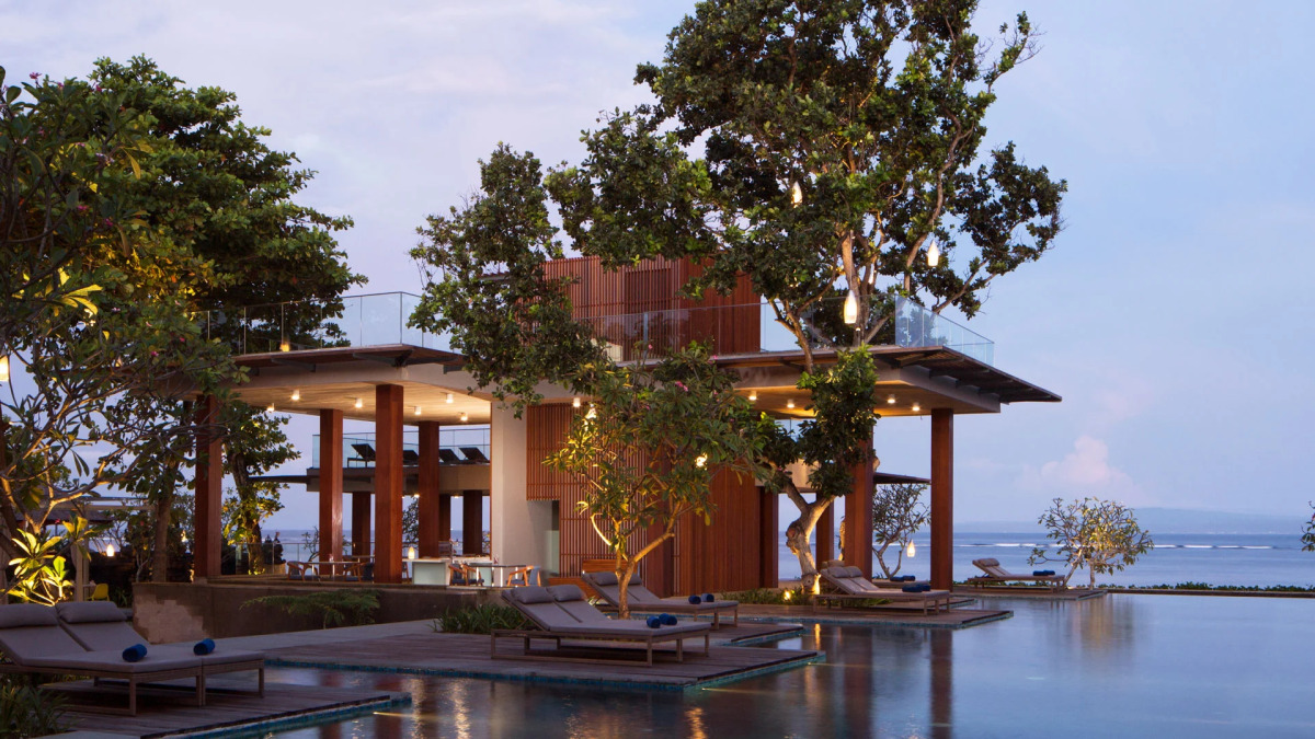 Отель Maya Sanur Resort & Spa