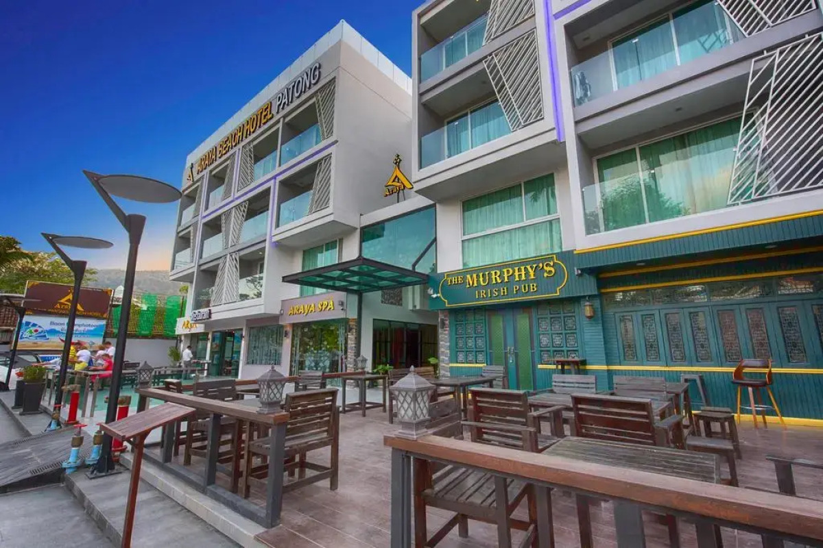 Отель Clarion Patong Beach