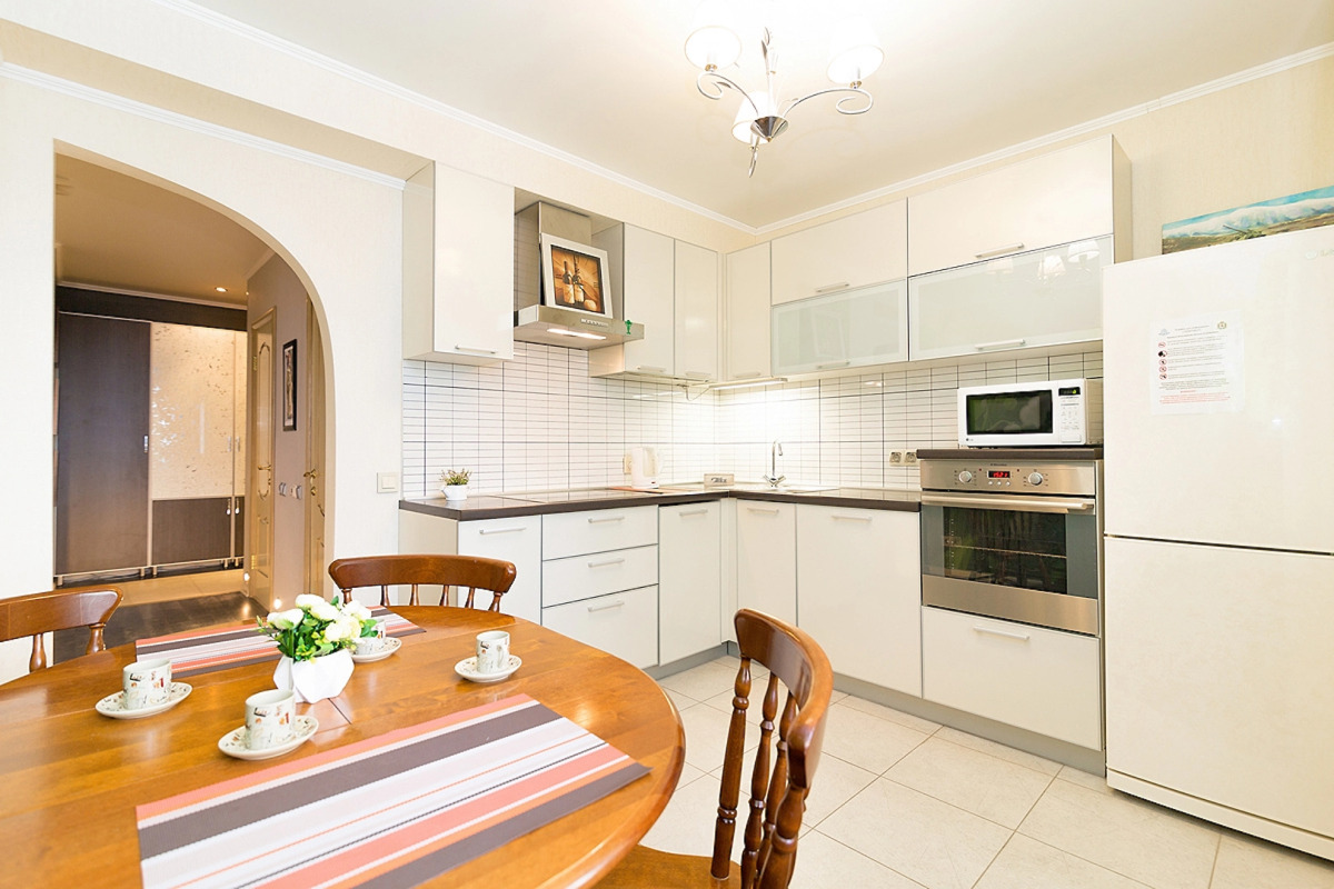 Апартаменты двухкомнатные с видом на Волгу на ул.К.Маркса 44, м.Стрелка. Сова-Дом