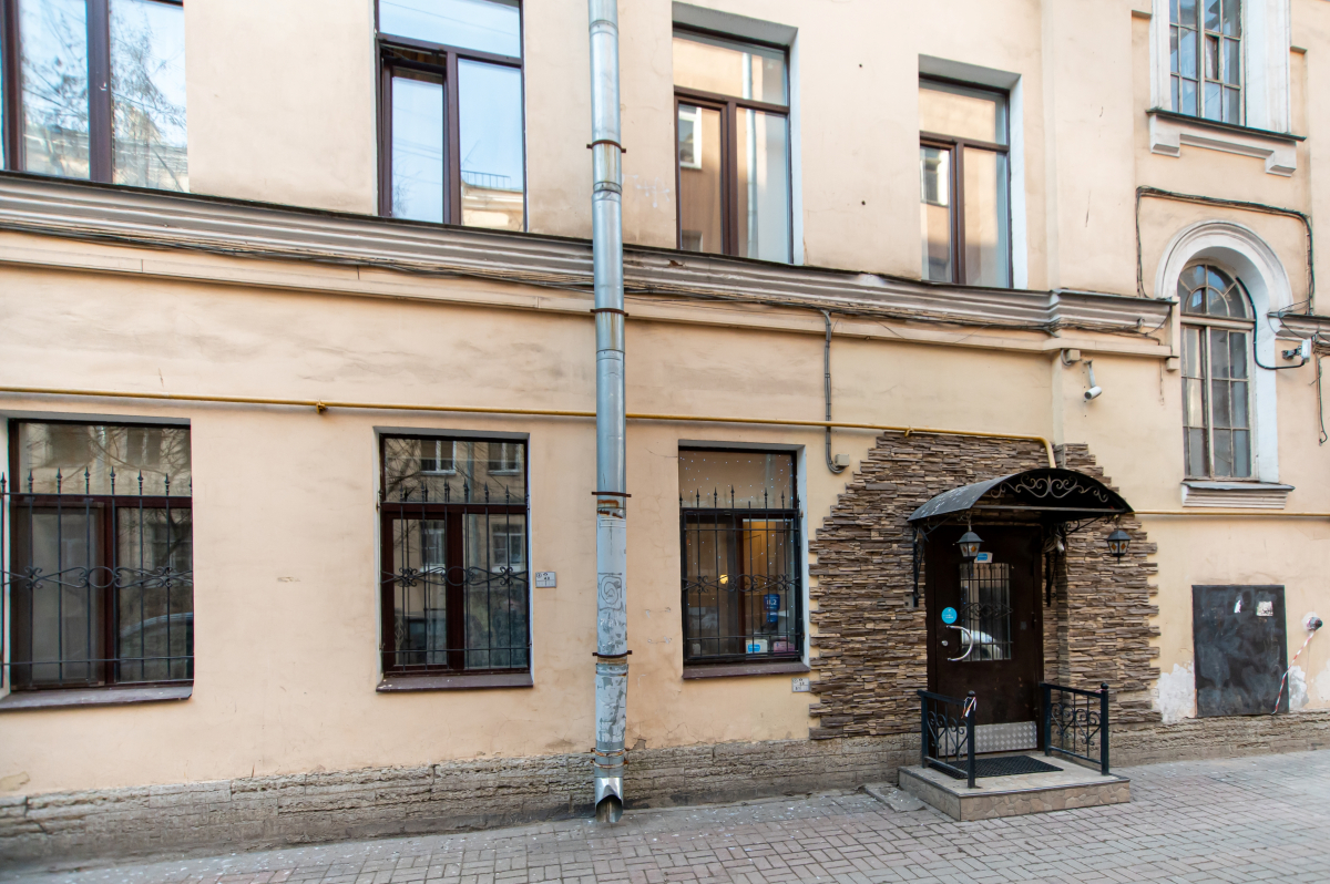 Апартаменты на Невском 136