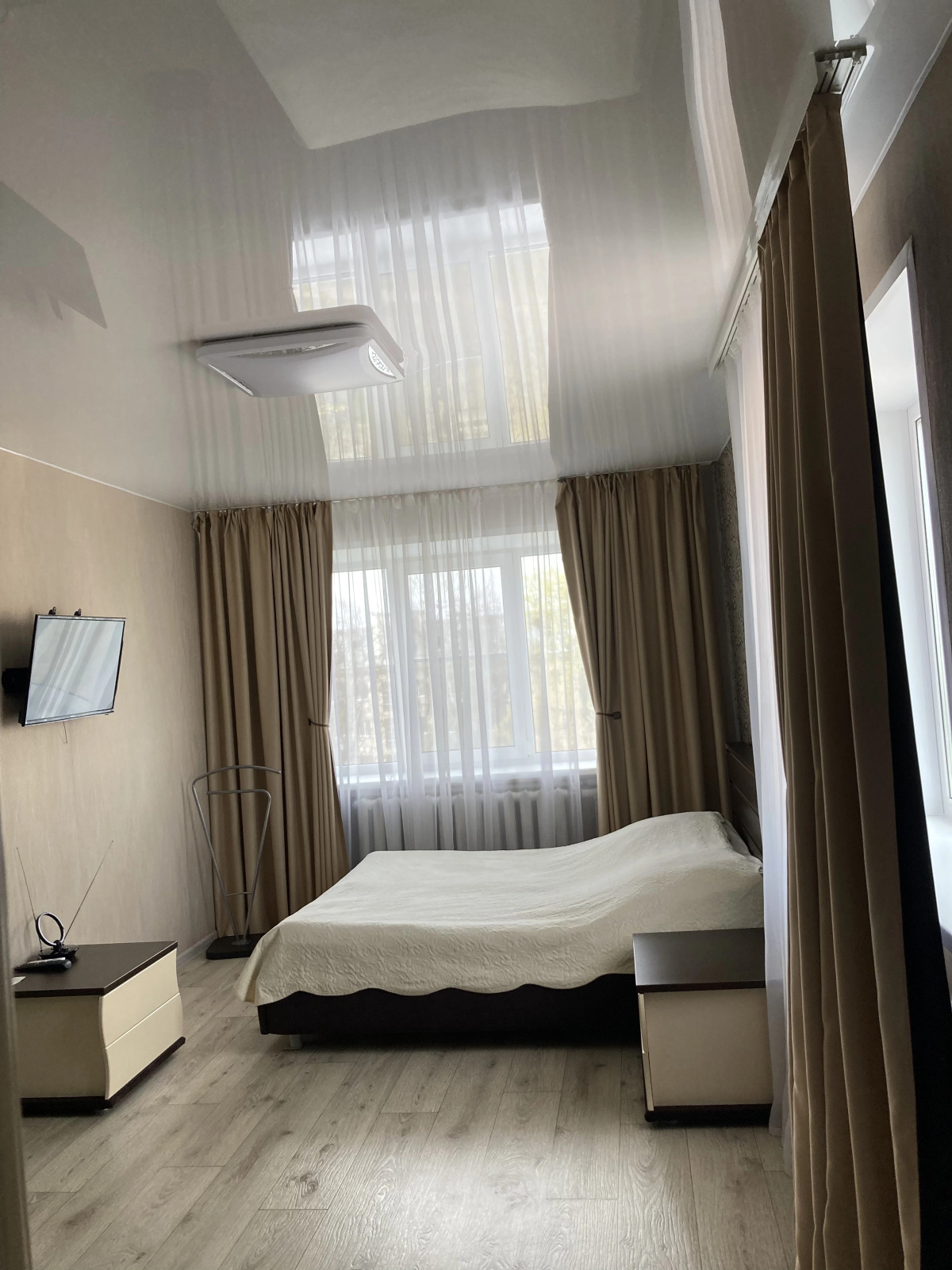 Апартаменты на площади Ленина