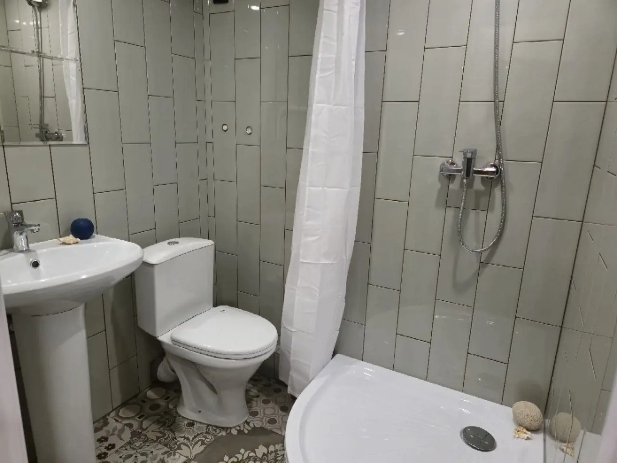 Апартаменты возле парка Белые цветы